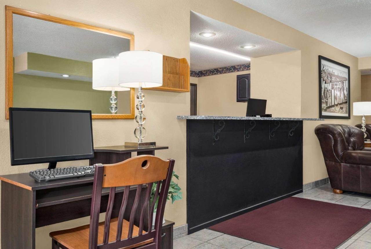 Super 8 By Wyndham Maysville Ky Ngoại thất bức ảnh